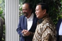 Di kediamannya, Ketua Umum Partai Gerindra sekaligus presiden terpilih Prabowo Subianto menerima kunjungan Ketua Umum Partai NasDem Surya Paloh, pada Kamis (25/4/2024) sore. (Dok. Tim Media Prabowo Subianto)