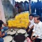 Presiden Joko Widodo ditemani Kepala Bapanas Arief Prasetyo Adi mengunjungi Pasar Lacaria, di Kabupaten Kolaka Utara, Provinsi Sulawesi Tenggara. (Dok. Tim Komunikasi Bapanas)