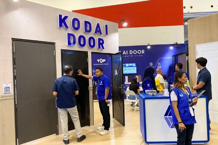 Foto: Stand KODAI DOOR di HALL 5 Booth 5-B-7 hadir dengan Pintu Baja Motif Kayu dan Engineering Door acara Indo Build Tech 2024 di ICE BSD dari 12-16 Juni 2024. (12/6/24) . (Doc.Ist)