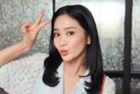 Artis Bunga Nurlaila Martha Sari Zainal Fazri atau dikenal dengan Bunga Zainal. (Instagram.com @bungazainal05)