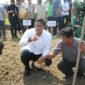 Wakil Menteri Pertanian Sudaryono mengungkapkan bahwa pemerintah tengah menggencarkan program cetak sawah baru seluas 3 juta hektar, guna memastikan ketahanan pangan. (Dok. Kementerian Pertanian.)